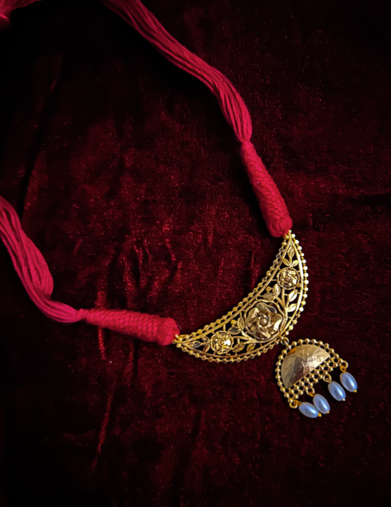 Traditional designed Golap Pendant