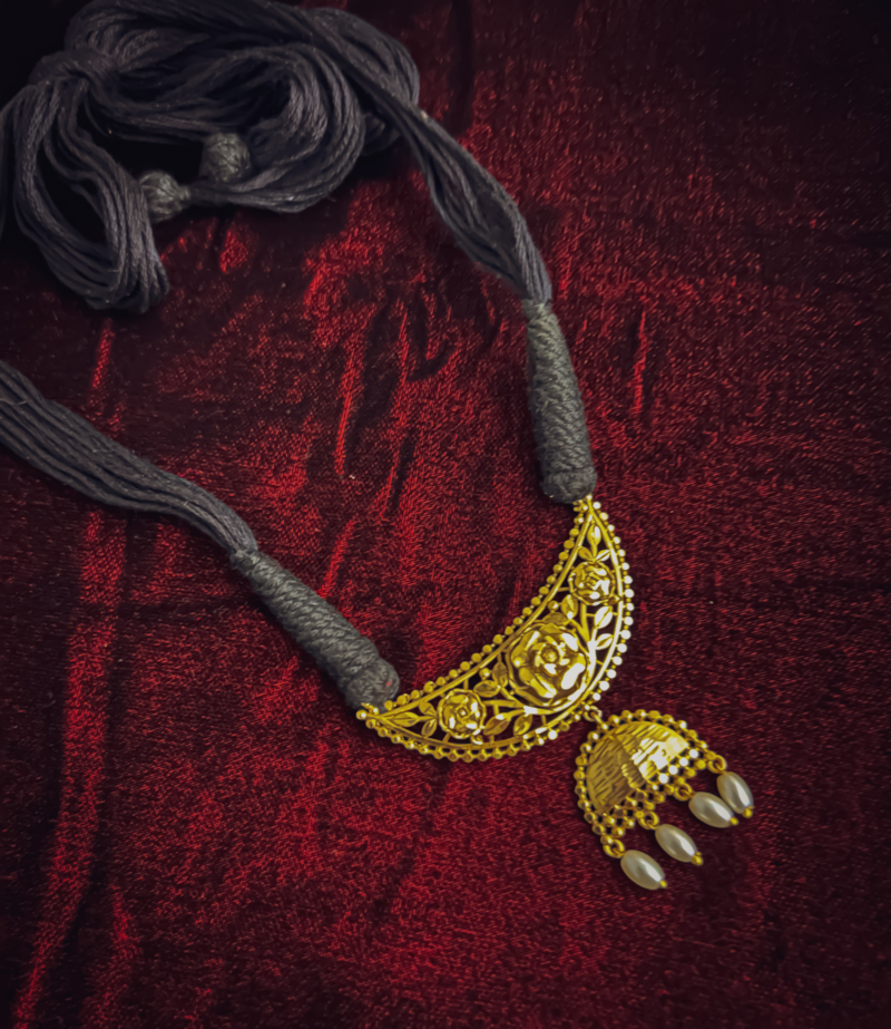 Traditional handcrafted pendent jewellery