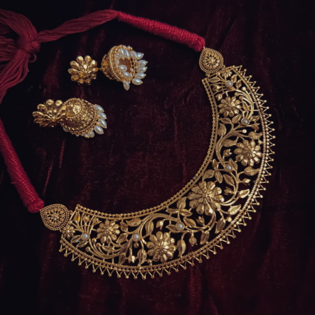 Traditional Vintage Necklace set