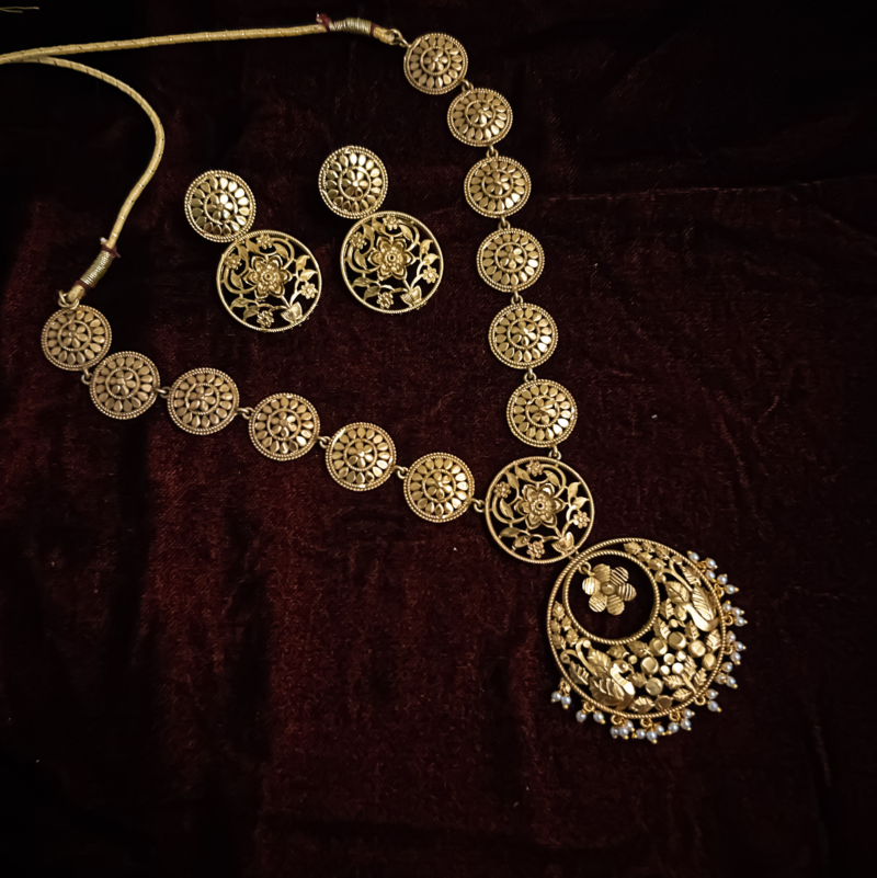 Traditional Handmade Necklace Set