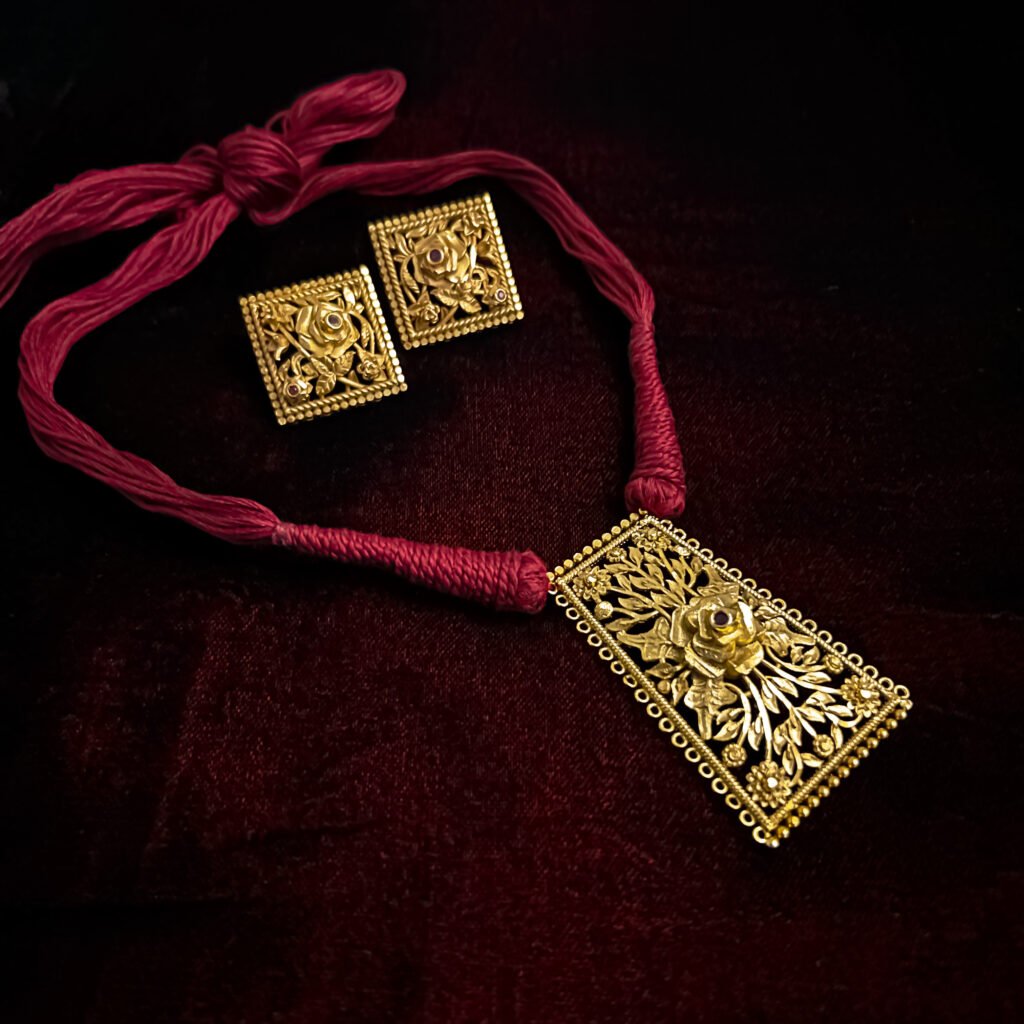 Vintage Jewellery in Kolkata