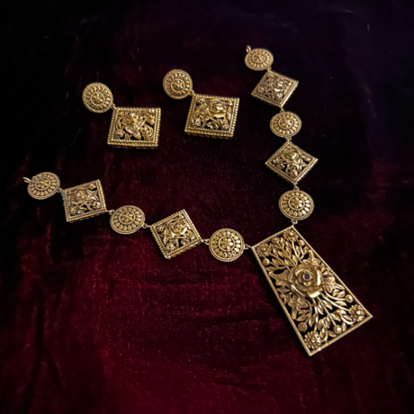 Vintage Golap Necklace Set