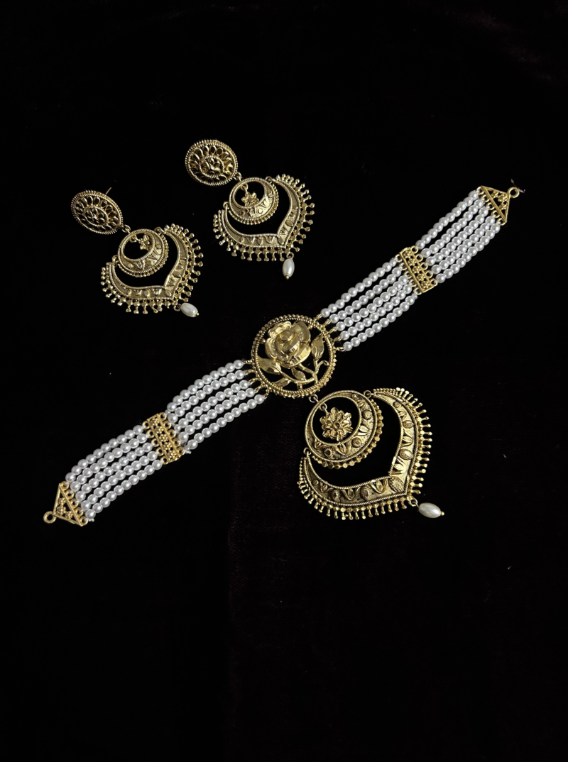 Traditional Choker Necklace Set