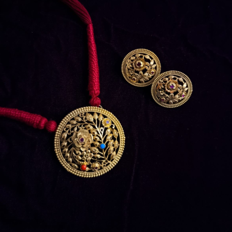 Traditional Golap Pendant Set