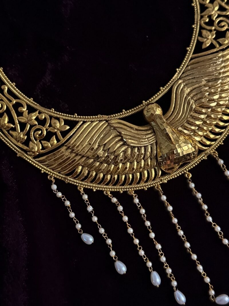Traditional Hansa Necklace with Pearls