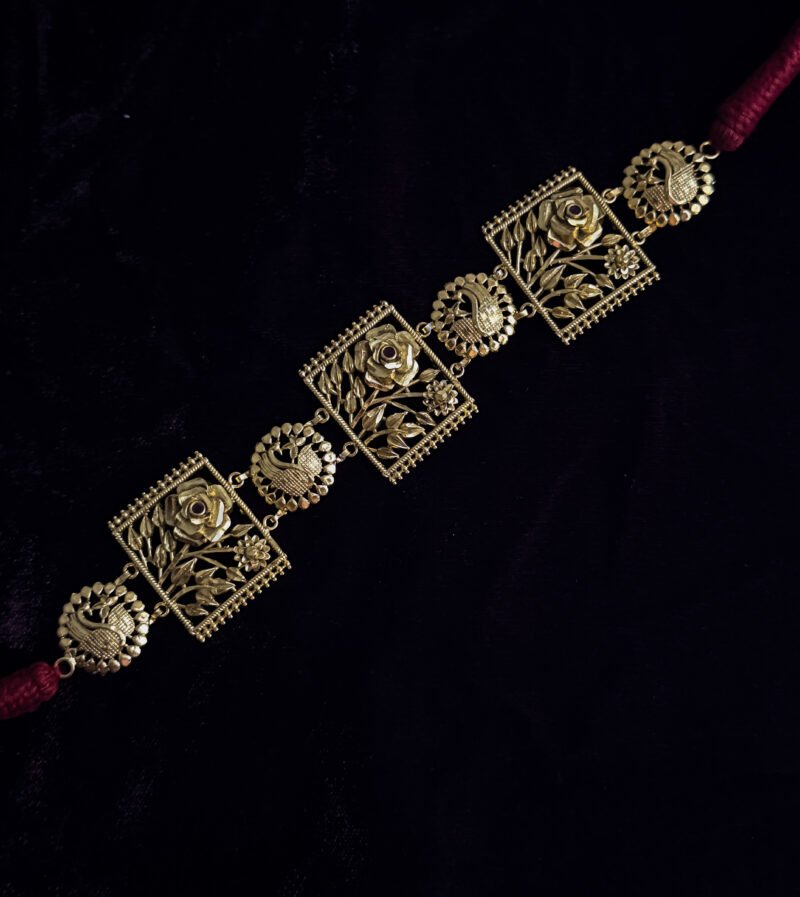 Traditional Chouko-Golap & Mayur Choker