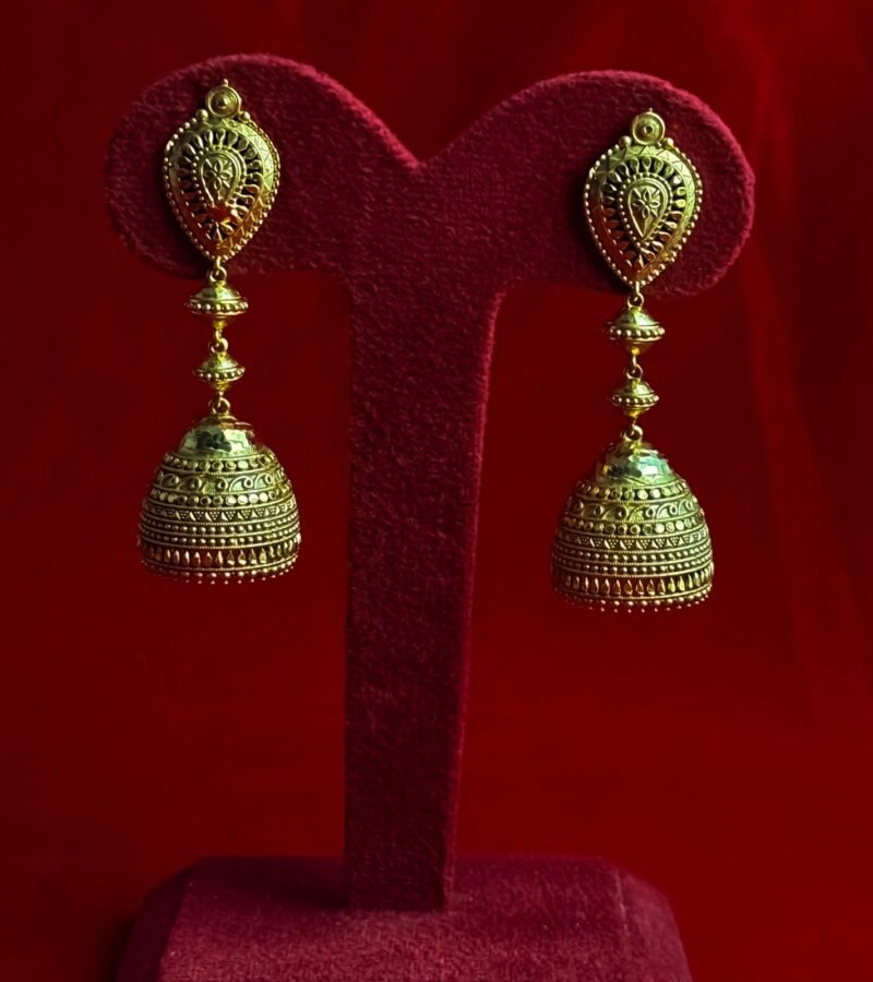 Traditional Pan-pata Jhumko
