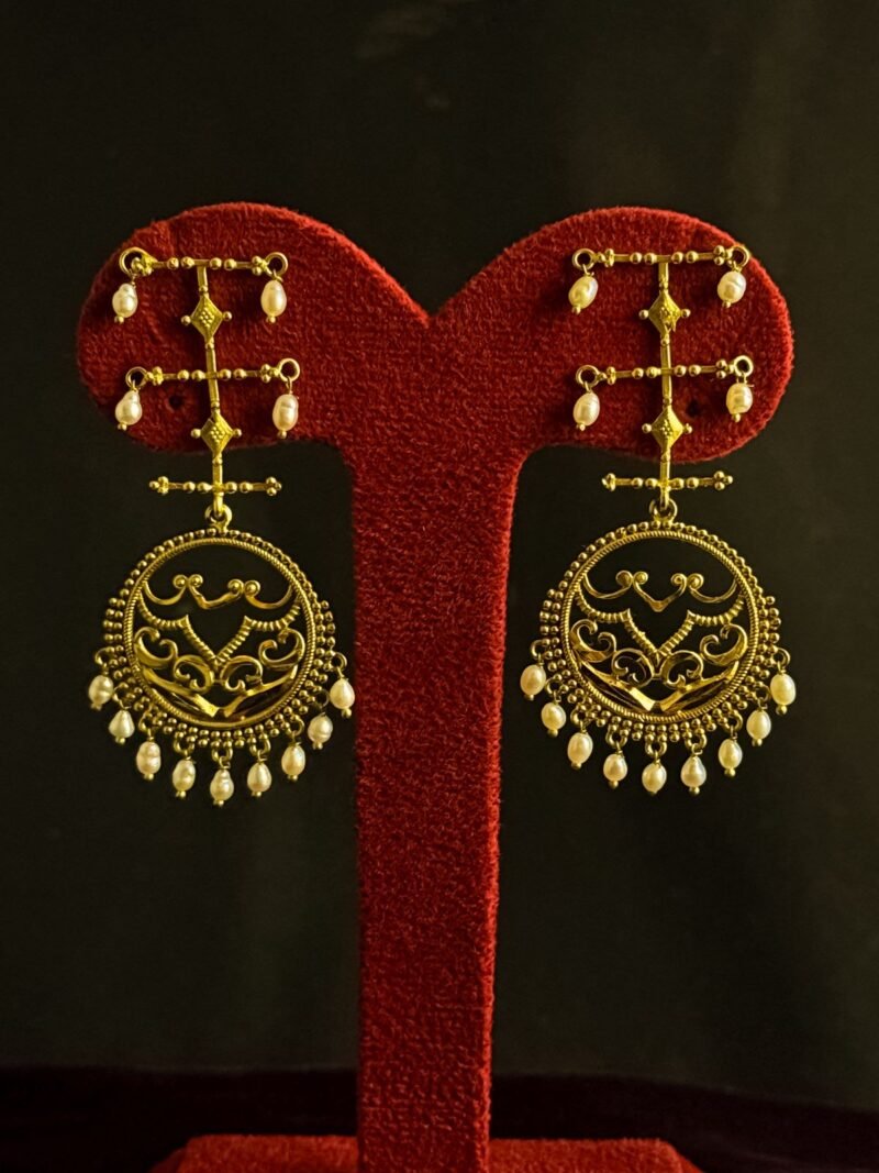 Traditional Pearls Earrings
