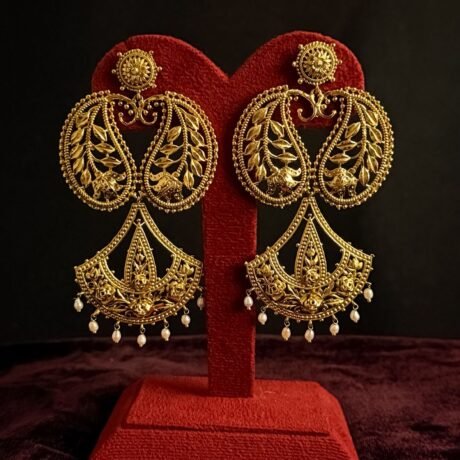 Traditional Tribhuz Kolke Earrings