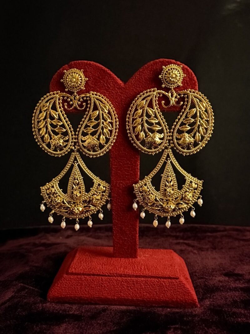 Traditional Tribhuz Kolke Earrings