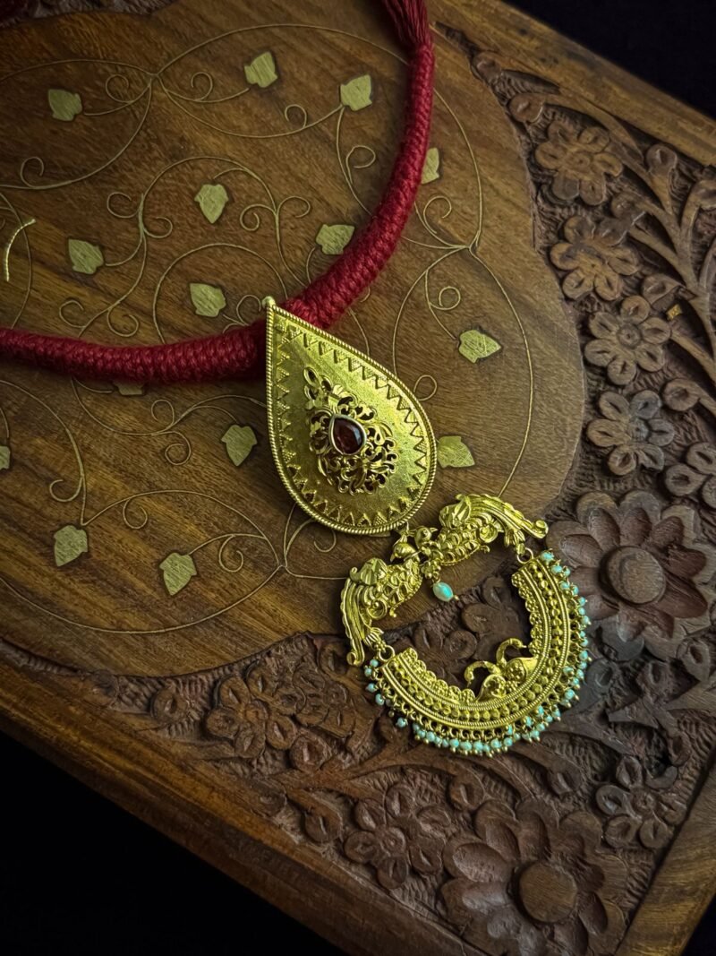 Traditional Pendant with Pearls