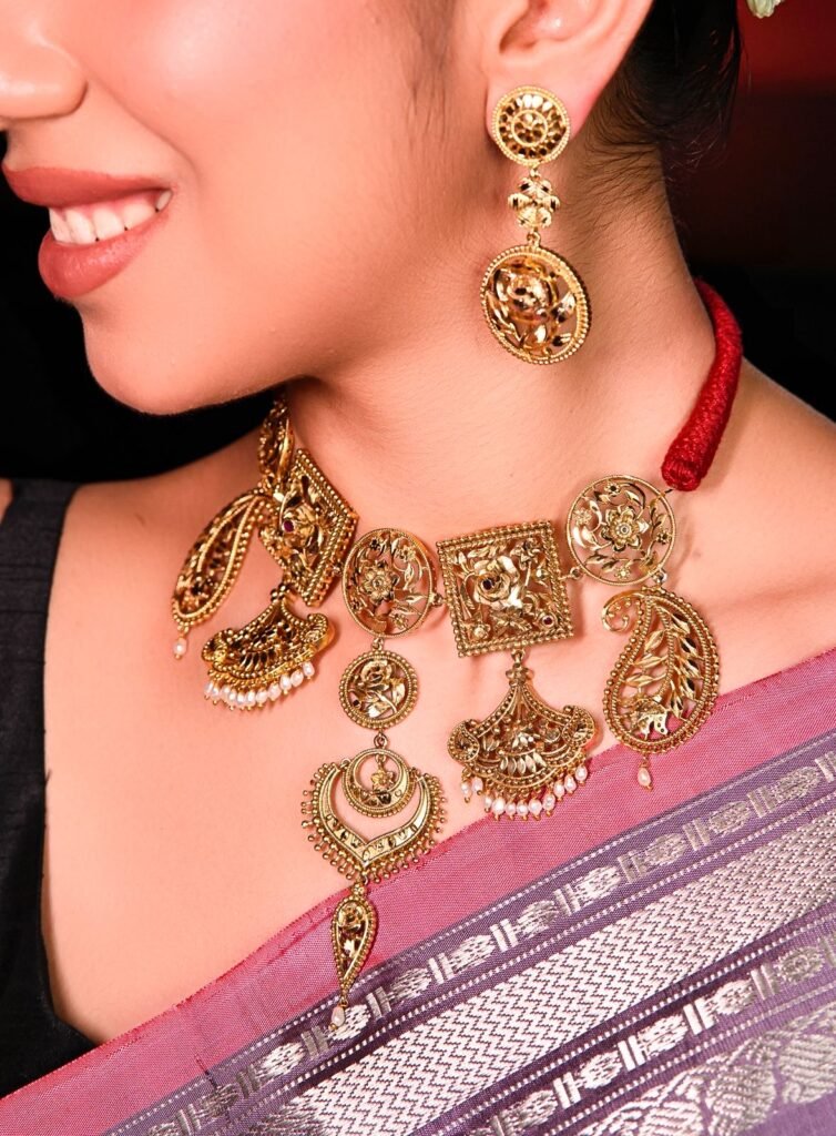 Rajbari Trikon Jewellery