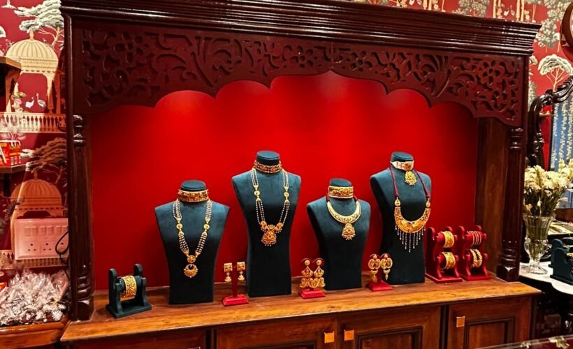 vintage jewellery of Bengal