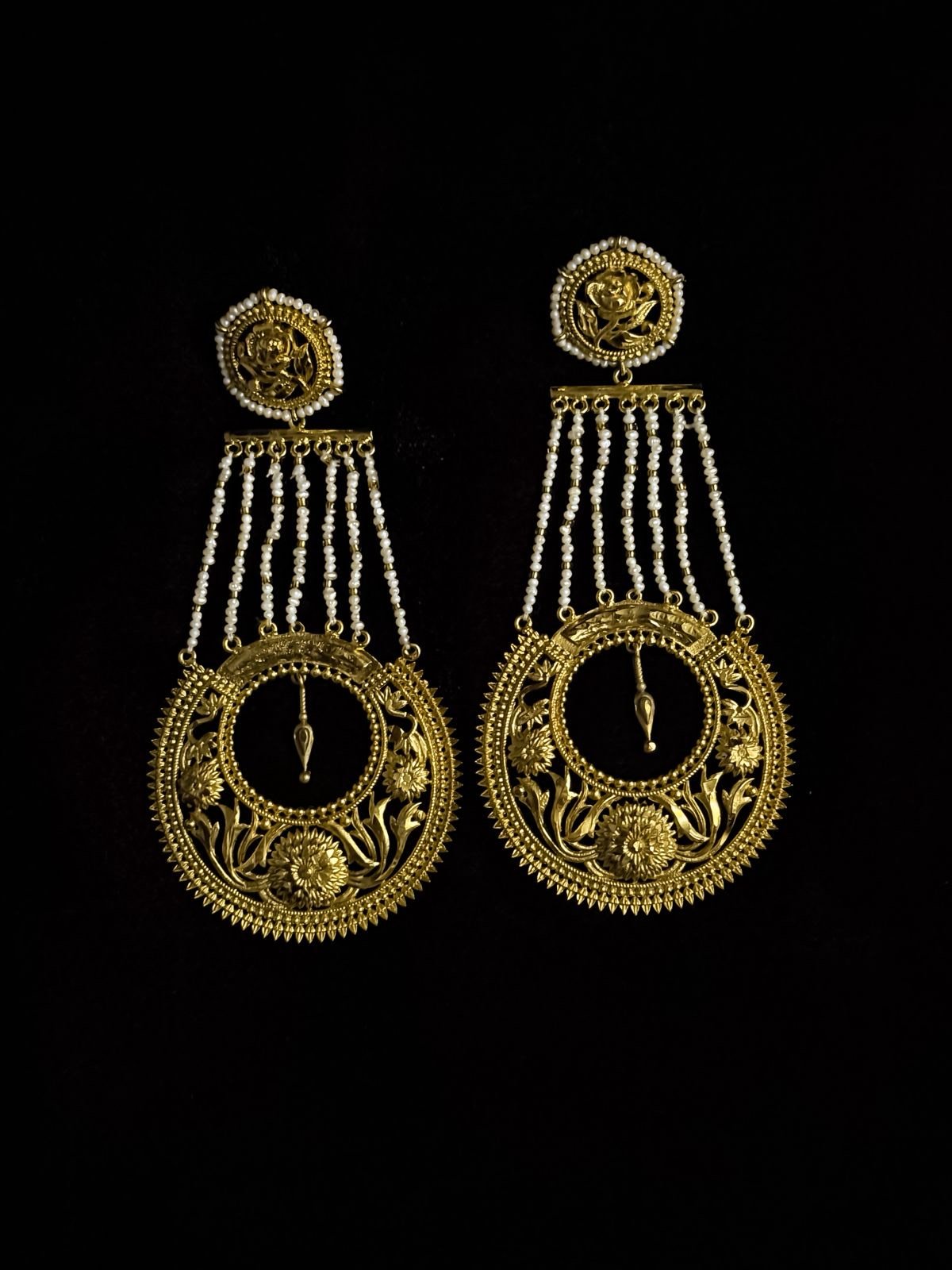 Teen Ful Lohori Earrings