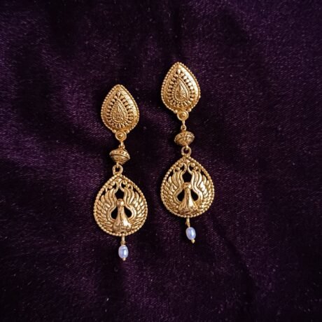 Handcrafted Mayur Drop Earings