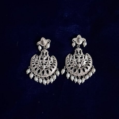 Bengal Handcrafted Naksha Diamond Cutting Earrings with Pearls.