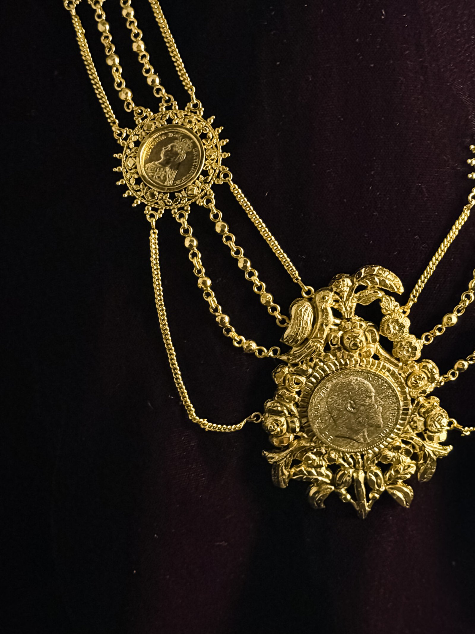 Traditional Guinea Lohori Necklace