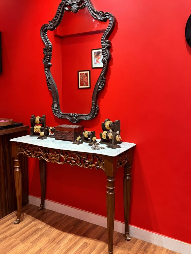 Vintage jewellery in Barasat