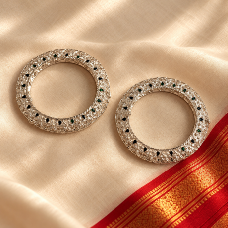 Nasksha Enamel Kankan Bangles