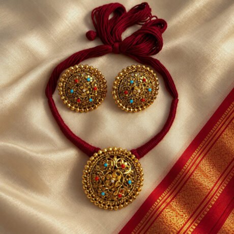 Naksha Navarathna Pendant Set