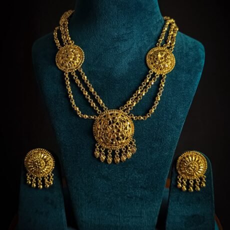 Traditional Go Go Necklace Set